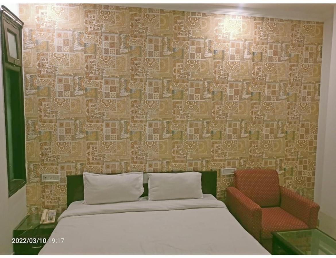 Hotel Kishore International, Амритсар Экстерьер фото